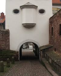 23 buildings with unintentionally funny faces homes via angie wimberly munroe 人間の顔 建物 顔