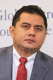 Check spelling or type a new query. The Boy In Black Shoes No Twitter Najib First Marriage With Tengku Puteri Zainah Tengku Iskandar Kelantan S Royal Have Blood Linked To Ydpa Sultan Muhammad V Sultanah Zanariah Of Johore Sultanah Budriah Of