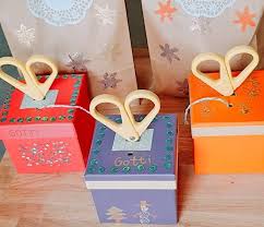 Weihnachtsgeschenke Serie Und Geschenkidee Einfache Hubsche Schnur Und Scherenboxen Zigzagfood Familienblog Foodblog Do It Yourself Ideen Bastel Blog Geschenke Basteln Mit Kindern Weihnachten Geschenke Basteln Mit Kindern Geschenke Basteln