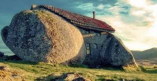 Flintstone House Ungewohnliche Gebaude Seltsame Hauser Ungewohnliche Hauser