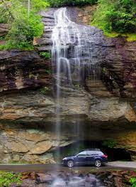 Length 4.9 mielevation gain 770 ftroute type loop. Drive Behind Bridal Veil Falls Near Highlands North Carolina Vacations Bridal Veil Falls Bridal Shower Decorations Elegant