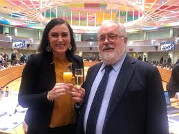 San miguel, ángel del perdón, os alabo con devoción por los inmensos beneficios que habéis derramado sobre nuestra patria, siempre que ésta ha sido fiel a dios, así como por la abnegación, reconocimiento y amor que os rinden vuestros servidores. Miguel Arias Canete On Twitter Congrats To Ellikoestinger And Eu2018at For An Extraordinary Work It S Been A Pleasure