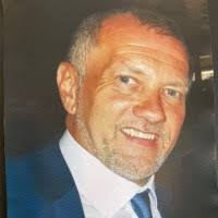 500+ "Tusch" profiles