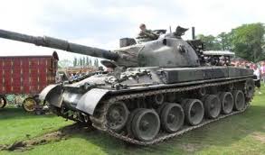 Pin By Gilou On Land Systems Self Propelled Artillery War Tank Mercedes Benz Diesel