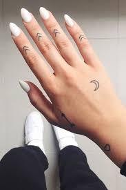 Tattoo By Lifewithmelina Hand Tattoo Tattoo Ideen Kleine Tatowierungen