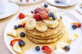 Siapkan wajan anti lengket, olesi dengan margarin, dan tuang adonan. 10 Topping Pancake Yang Paling Favorit Gak Cuma Maple Sirup