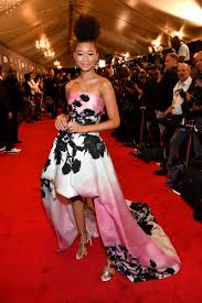 The Best Red Carpet Looks At Bet S Black Girls Rock 2018 Red Carpet Looks Red Carpet Dresses Nice Dresses