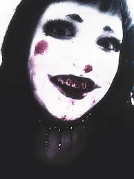 evil clown girl? why not FAKE BLOOD FAKE SPIT #goth #clowngirl #clown ...