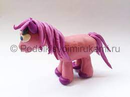 Lakukan lah cara ini secara rutin dan lihat perkembangannya. Cara Membuat Kuda Dari Plastisin Cara Membentuk Pelangi Dari Kuda Plastik