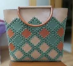 Maria Salas Adli Kullanicinin Tas Kombinasi Leather Panosundaki Pin Boncuklu Cantalar Orgu Orme Cantalar