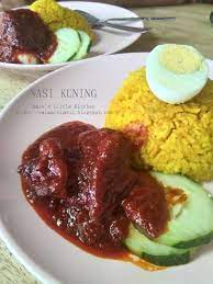 Nasi kuning identik suatu simbol suatu acara seperti misalnya syukuran, ulang tahun, dll. Amie S Little Kitchen Nasi Kuning Sabah