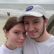 Lindsey McCall and Wesley Szymanksi's Wedding Website