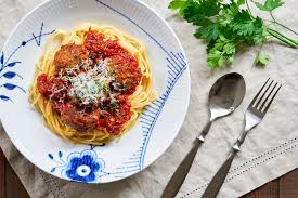 Simple to cook, with easy ingredients and only a little prep work, the dish is somehow marvelously rich and complex. Spaghetti And Meatballs Recipe Ultimate Juicy Tender Meatballs