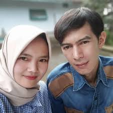 jantenken nu sanes ah tos bosen siap nambih bila di perlukan oppo A5s ram  3/32 redmi 4x ram 2/16 dua nana normal no minus siap pakai