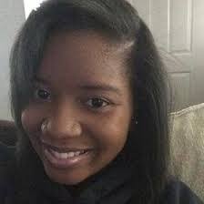 Ariel Prater's Instagram, Twitter & Facebook