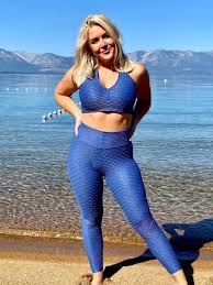 Karoline Leavitt - Free pics, galleries & more at Babepedia