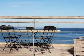 Appartement de charme sur la plage. Maison Vue Mer Terrasse Bord De Mer Normandie Calvados Plage Omaha Beach Port En Bessin Location Vacances A Port En Bessin Huppain Clevacances