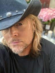 Gary Pratt Gets Back to His Roots On First New Music in Five Years: “Red  Barn”