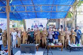 Peringati HUT ke-356 Sulsel, Pemkab Barru Galakkan Gerakan Gemar Makan  Telur🥚🌾 Barru — Wakil Bupati Barru, Dr. Ir. Abustan A. Bintang, M.Si.  mengajak masyarakat menjadikan makan telur sebagai budaya hidup sehat.  Ajakan