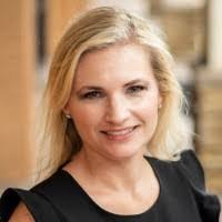 Crystal Allred's Instagram, Twitter & Facebook