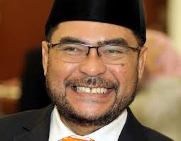 Mujahid yusof rawa mendakwa umno telah menjadi mangsa kumpulan 'pembelot' dalam kerajaan perikatan nasional. Kota Baru Mp Takes Mujahid To Task Over Misleading Response On Ruu355 The Star