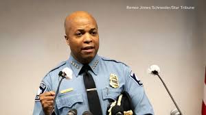 Floyd's neck for 8 minutes and 46 seconds in total. Police Chief Kneeling On Floyd S Neck Violated Policy Abc News