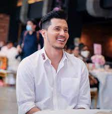 Fattah kena jadi waiter fattah amin vlog episode 2. Fattah Sentiasa Di Sisi Fazura Hitung Waktu