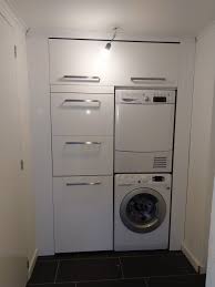 Van Ikea Keukenkasten Een Ombouw Gemaakt Voor Droger En Wasmachine Zelf Ook Maken Let Er Wel Op Dat Je Cond Wasmachine Droger Kast Kast Wasmachine Wasmachine