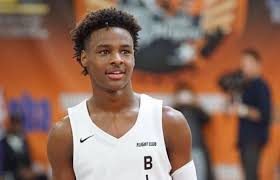 Is there something between larsa pippen and bronny james? Bronny James Explains Why He Liked The Photo Of Larsa Pippen Fadeaway World