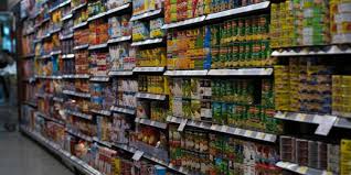 Essa brecha na lei permite pagar menos no supermercado sem a loja poder recusar