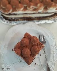 Kedi Dili Ya Da Hazir Pandispanya Kullanmadan Kendi Yapacaginiz Pandispanya Ile Harika Bir Tiramisu Tarifi Var Burada Dikdorgen Veya Yu Tatli Tatli Ekmek Ve Gida