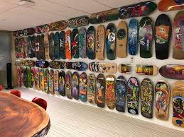 A young pakistani man is chasing corporate success on wall street. Kate Kiefer Lee Ø¯Ø± ØªÙˆÛŒÛŒØªØ± Packed House For Tonyhawk At Mailchimp And We Finally Got To Show Him Our Board Room
