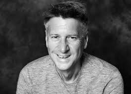 Fergus Duncan's Instagram, Twitter & Facebook