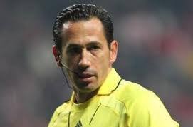 Refereeing World: April 2011