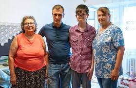 Această familie deosebită, formată din doi copii minunați, doi frați care au grijă și dragoste infinită unul pentru celălalt, merită cu siguranță o nouă. Cum Te PoÈ›i Inscrie In Sezonul 7 Al Emisiunii Visuri La Cheie Pro Tv A FÄƒcut AnunÈ›ul Impact