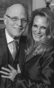 Lisa Stoler's Instagram, Twitter & Facebook