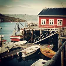 Petit Port De Peche Dans Les Iles Lofoten En Norvege Serie De Photos Back To Norvege Voyage Norvege Lofoten Norvege