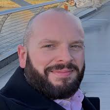 OnThisDay 160 years ago, my local station Peckham Rye opened. A hidden gem  within the impressive Charles Henry Driver building is the waiting room,  later used as a billard hall then abandoned.