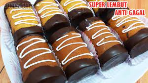 Bolu gulung, sesuai dengan namanya adalah bolu yang berbentuk gulungan. Bolu Gulung Mini Mini Roll Cake Anti Gagal Super Lembut Youtube