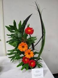 New Garden Club Journal Creative Flower Arrangements Christmas Floral Arrangements Flower Arrangements