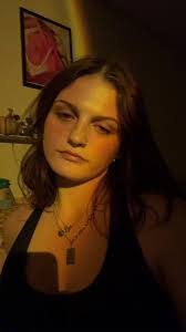 Ashlyn Calhoun's Instagram, Twitter & Facebook