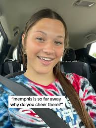 ash (@ashlyn.higgins)