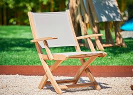 Chaise De Jardin Pliable En Teck Et Batyline Colore Chez Ksl Living En 2020 Chaise De Jardin Design Jardin Terrasse Design Jardin