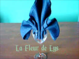Pliage de serviette fleur pliage serviette papier 2 couleurs pliage serviette papier 2 couleurs. Pliage Serviette Papier Fleur De Lys Gamboahinestrosa