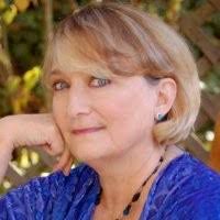 Candace Apple's Instagram, Twitter & Facebook