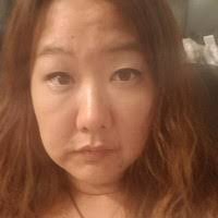 Elisa Moon's Instagram, Twitter & Facebook