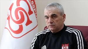 Hakemlerle ilgili boşa konuşuyoruz gibi geliyor artık. Sivasspor Teknik Direktoru Riza Calimbay Futbol Artik Ikinci Planda
