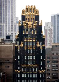 A style of design that was popular in the 1920s and 1930s; Art Deco Vs Art Nouveau What S The Difference Apartment Therapy