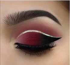 Black And Silver Eyeshadow Looks Maroon And Black Smokey Eyes Silver Crease Wing Eyemakeup Eyemakeupcutcrease Silver Eye Makeup Eye Makeup Maroon Makeup