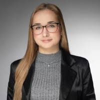 Kristina Rupp's Instagram, Twitter & Facebook